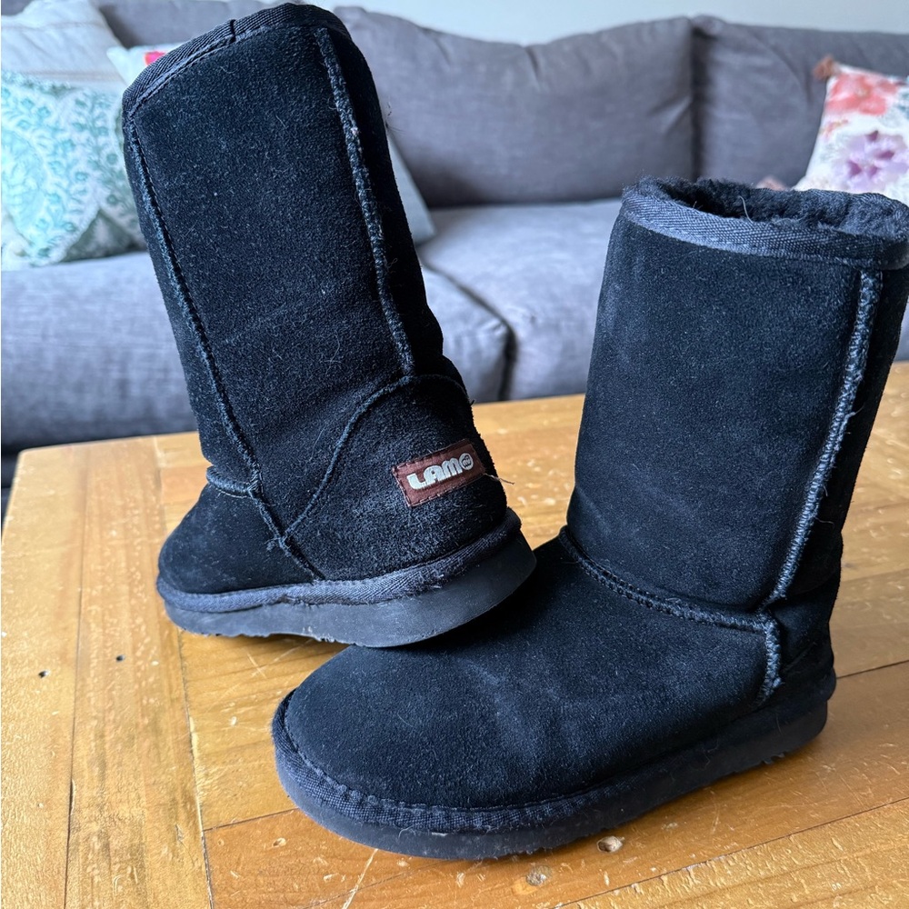 Lamo Black Boots